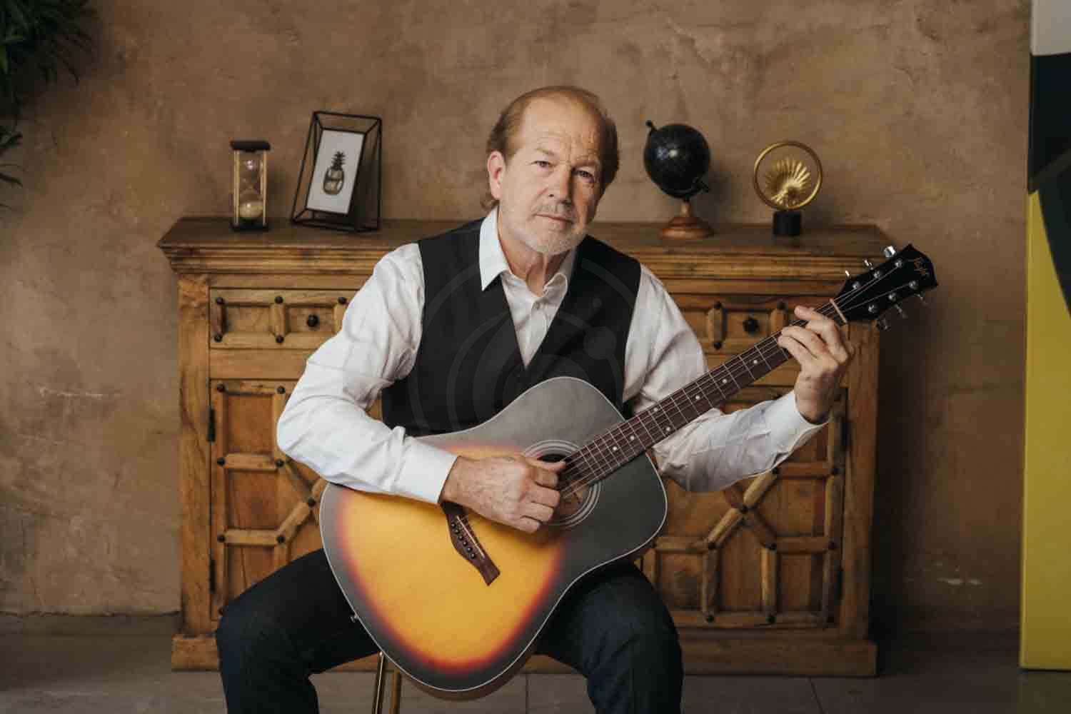 Акустическая гитара  - фото 4