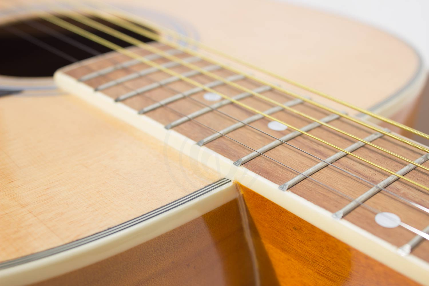 Акустическая гитара  - фото 6